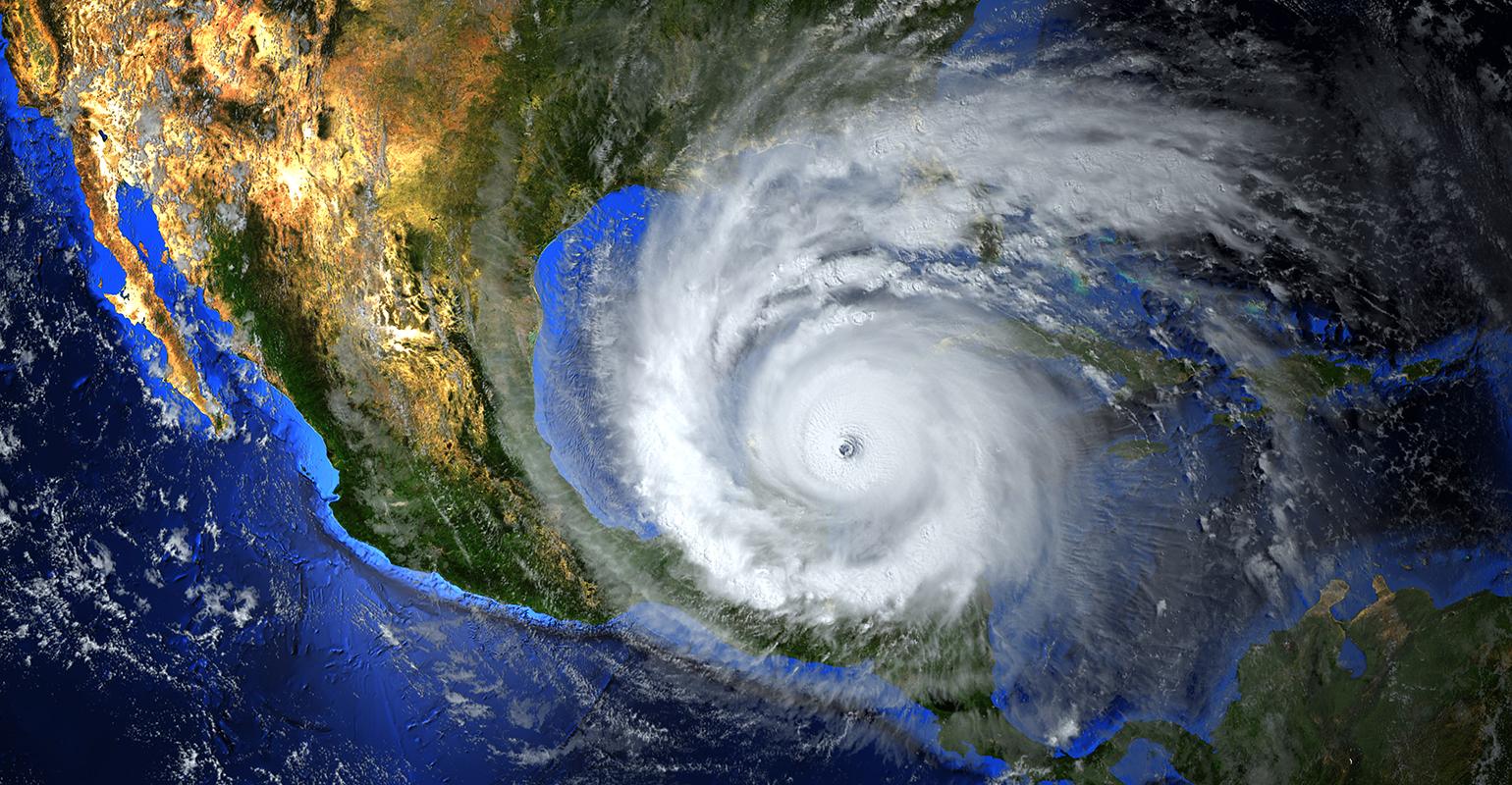 Ouragan-US-Satellite-View-Mike-Mareen-AdobeStock_249818599-FTR.jpg