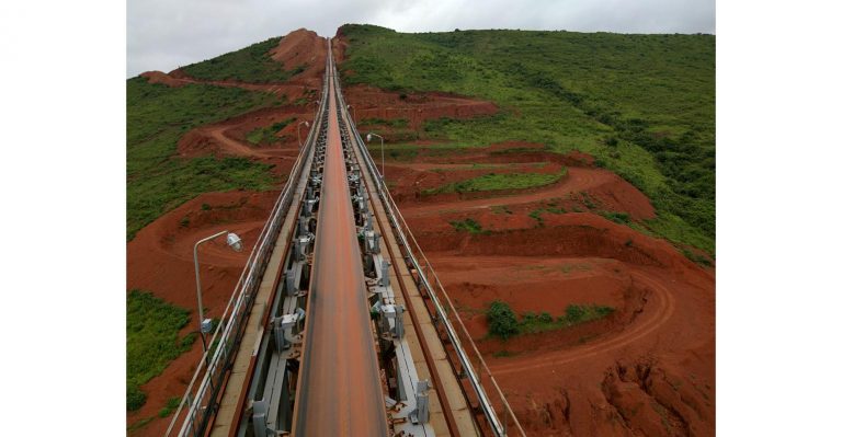 La conception avancée garantit le succès du convoyeur terrestre ultra-long