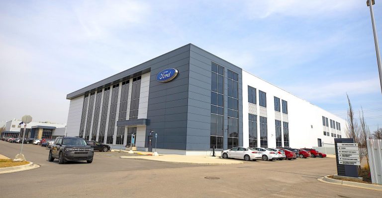 Ford lance un centre d’excellence de R&D sur les batteries Ion Park d’une valeur de 185 millions de dollars