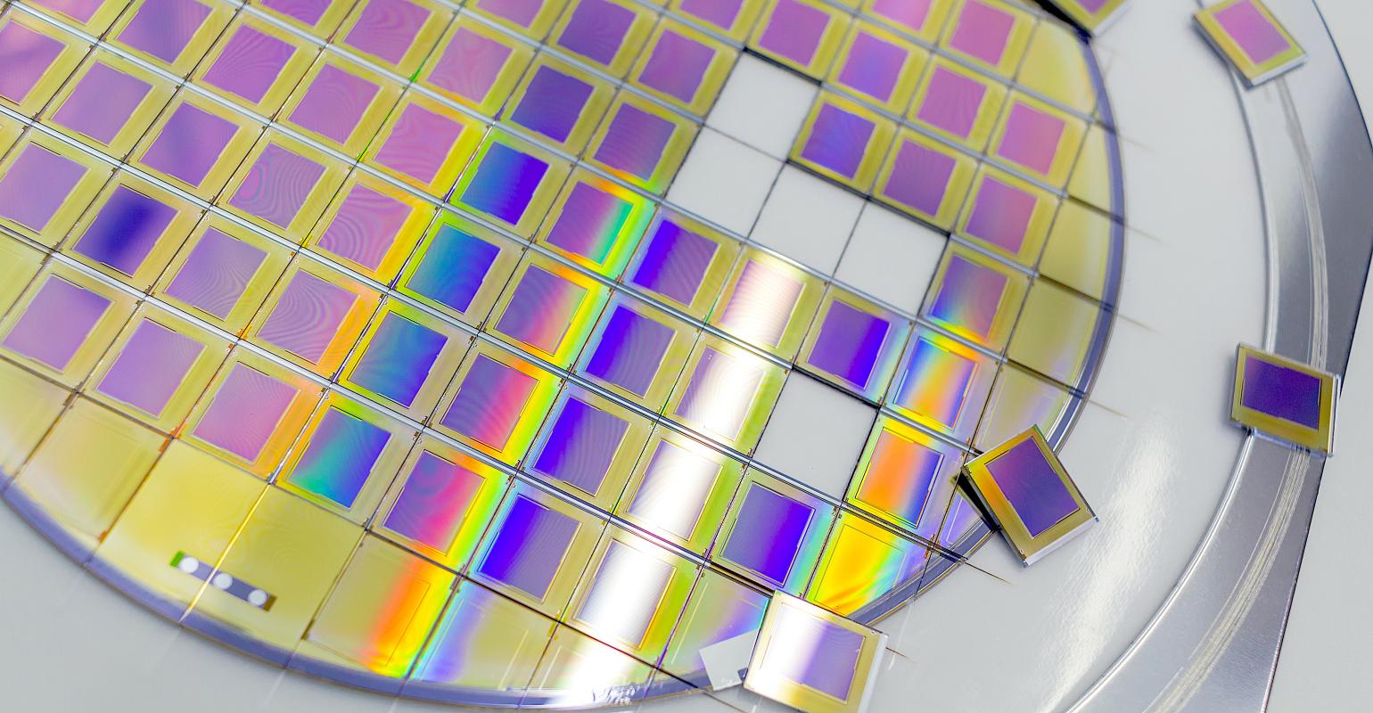 AdobeStock_silicon wafer.jpeg
