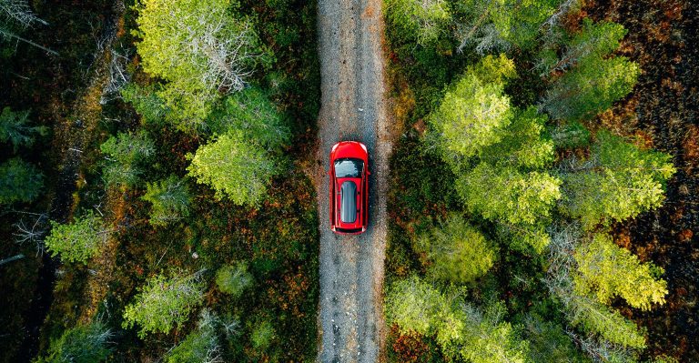 Les plastiques continuent de rendre les voitures plus sûres pour les personnes et l’environnement