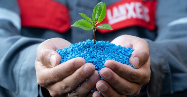 Lanxess et BP s’associent pour rendre les plastiques verts