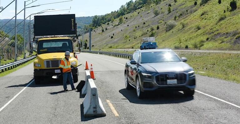 La recherche V2X d’Audi porte ses fruits pour la sécurité routière dans la zone de travail