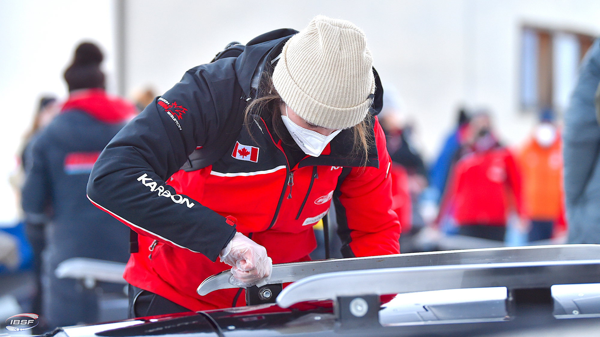 poncer les patins de bobsleigh.jpg