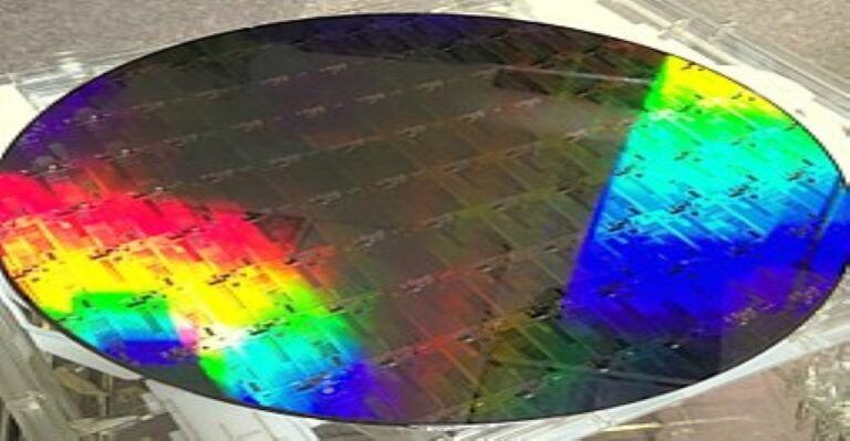 Photonique sur silicium intégrée pilotant des lasers à grande vitesse